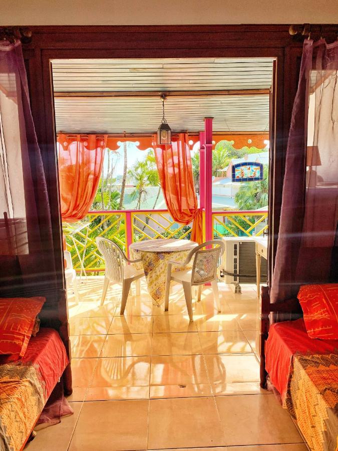 Appartement Duplex Climatise Avec Wi-Fi - Plage Pointe Marin A Pieds, Recemment Renove Sainte-Anne Luaran gambar