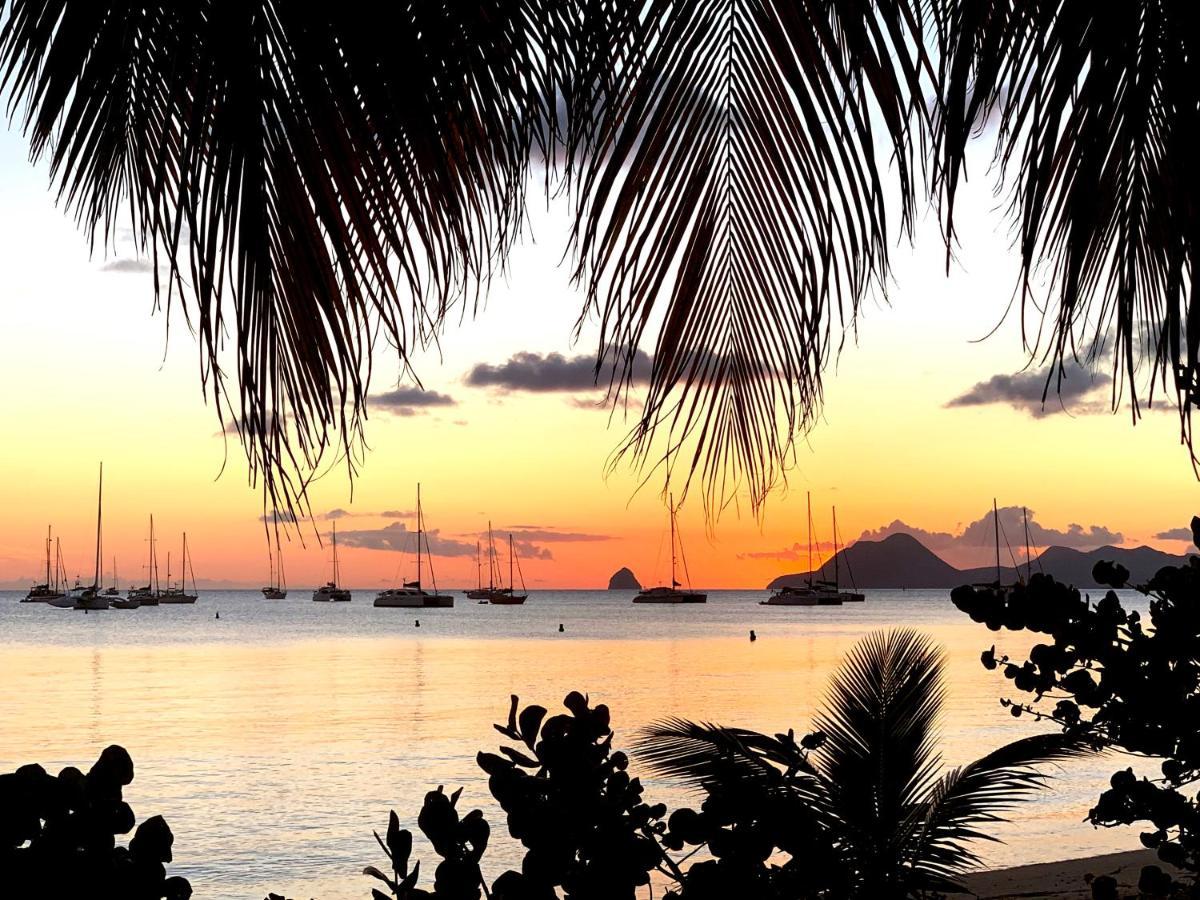Appartement Duplex Climatise Avec Wi-Fi - Plage Pointe Marin A Pieds, Recemment Renove Sainte-Anne Luaran gambar