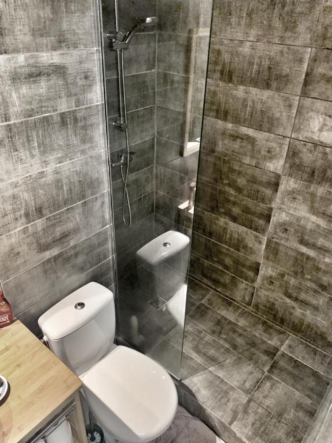 Appartement Duplex Climatise Avec Wi-Fi - Plage Pointe Marin A Pieds, Recemment Renove Sainte-Anne Luaran gambar