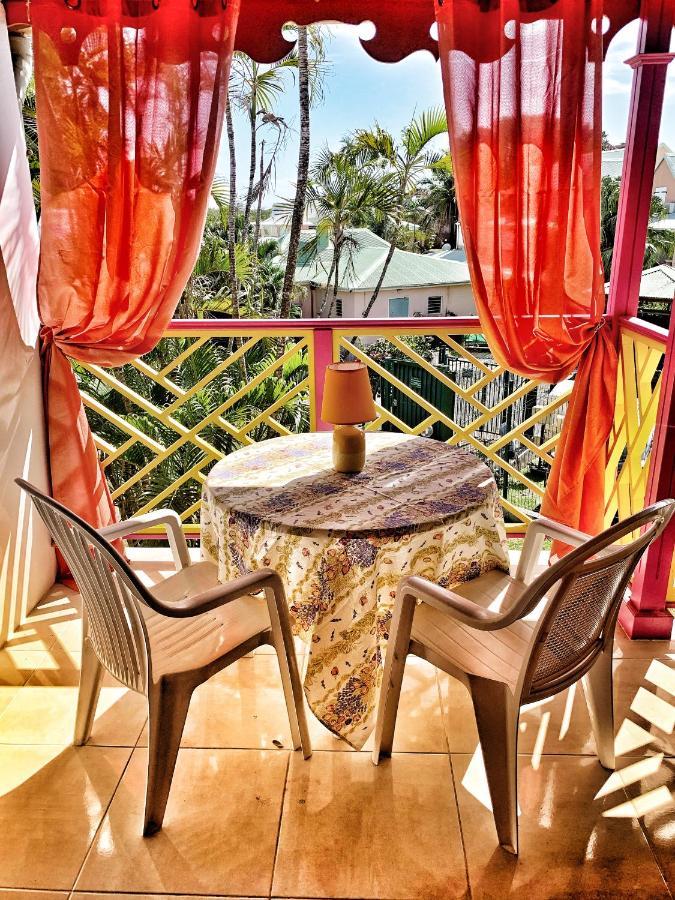 Appartement Duplex Climatise Avec Wi-Fi - Plage Pointe Marin A Pieds, Recemment Renove Sainte-Anne Luaran gambar